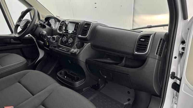 Vente en ligne Peugeot Boxer Fourgon Boxer II L2H2 3.5 2.2 BlueHDi 140ch au prix de 31 380 €