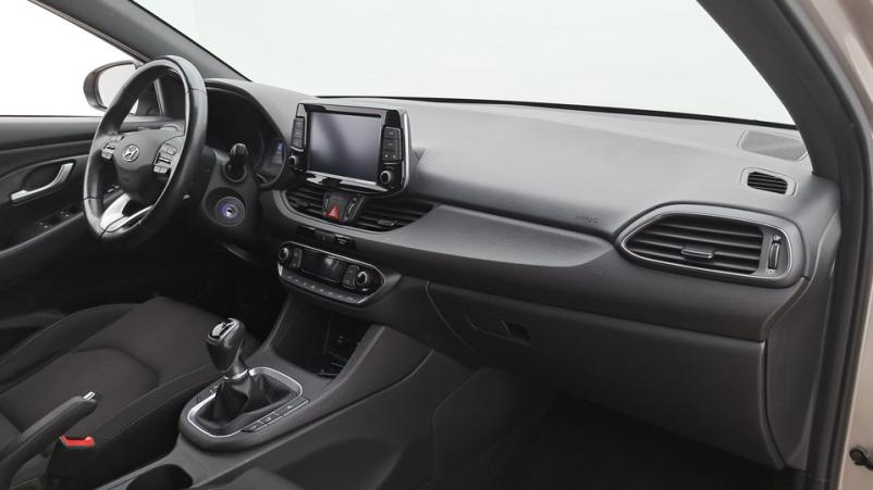 Vente en ligne Hyundai i30 5P 1.0 T-GDI 120ch Manuelle/6 Intuitive au prix de 15 030 €