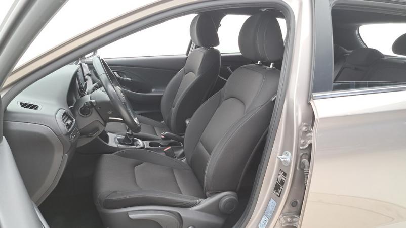 Vente en ligne Hyundai i30 5P 1.0 T-GDI 120ch Manuelle/6 Intuitive au prix de 15 030 €