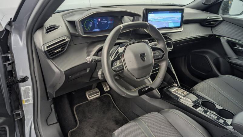 Vente en ligne Peugeot 2008 PureTech 130 S S EAT8 GT au prix de 21 910 €