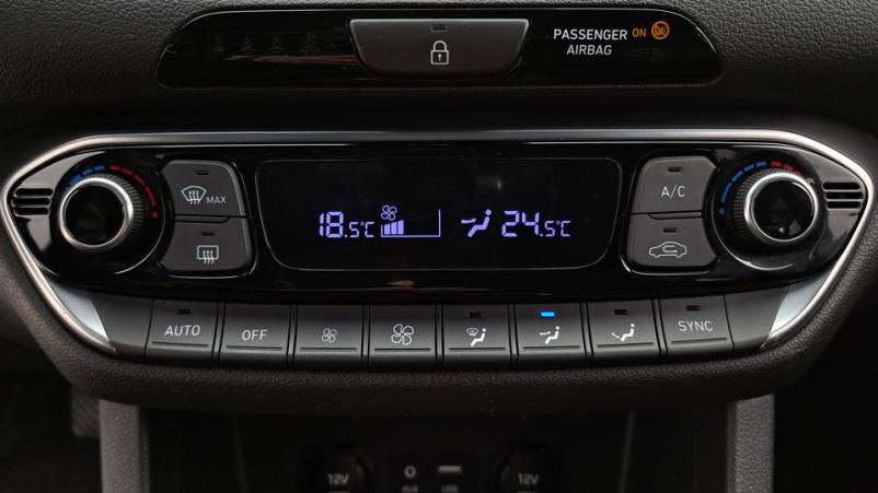 Vente en ligne Hyundai i30 5P 1.0 T-GDI 120ch Manuelle/6 Intuitive au prix de 15 030 €