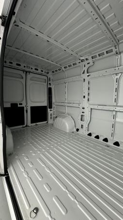 Vente en ligne Peugeot Boxer Fourgon Boxer II L2H2 3.5 2.2 BlueHDi 140ch au prix de 31 380 €