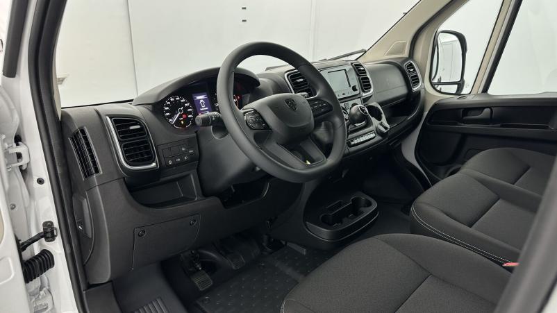 Vente en ligne Peugeot Boxer Fourgon Boxer II L2H2 3.5 2.2 BlueHDi 140ch au prix de 31 380 €