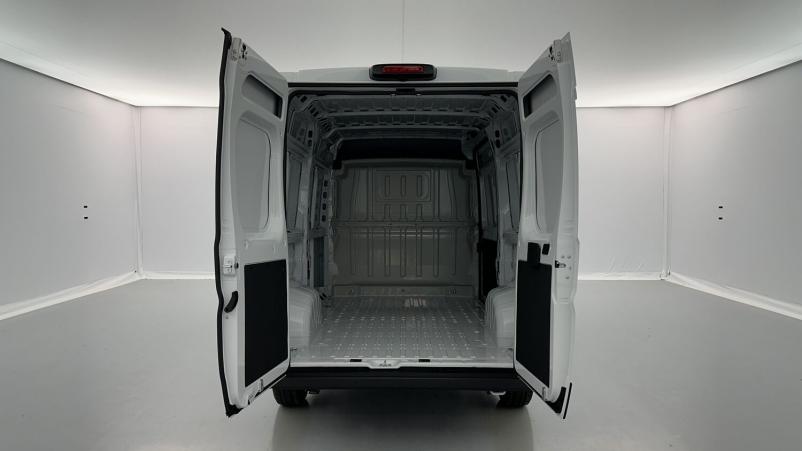Vente en ligne Peugeot Boxer Fourgon Boxer II L2H2 3.5 2.2 BlueHDi 140ch au prix de 31 380 €