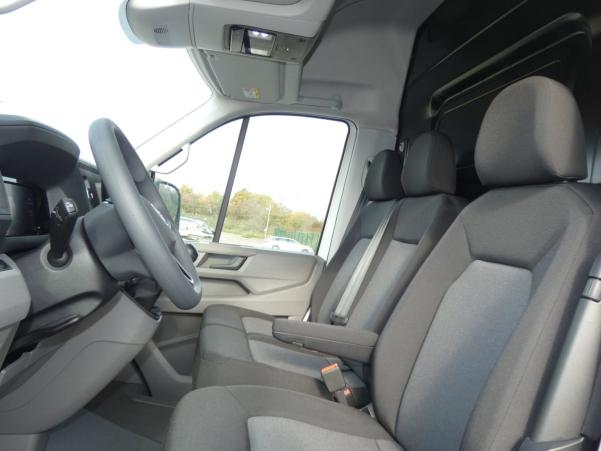 Vente en ligne Volkswagen Crafter 35 L4H3 2.0 TDI 140 CH BUSINESS au prix de 43 030 €