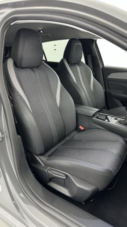 Vente en ligne Peugeot 308 308 1.2 PureTech 130ch Allure au prix de 22 400 €