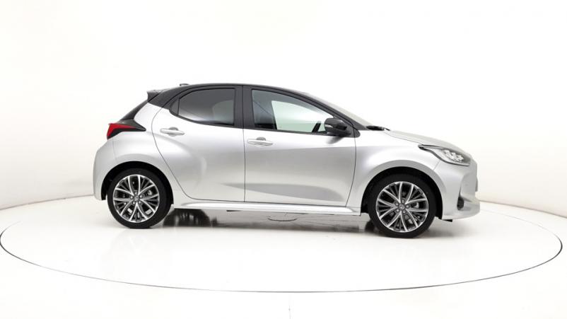 Vente en ligne Toyota Yaris 5P 1.5 Hybrid 116ch Automatique/ Design au prix de 26 190 €