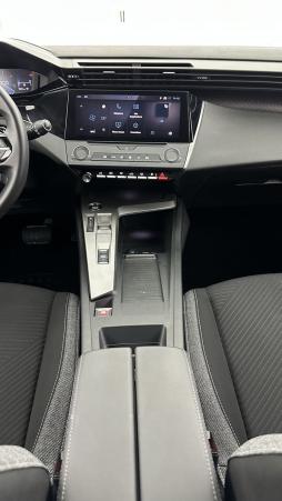 Vente en ligne Peugeot 308 308 1.2 Puretech 130ch Active Pack EAT8 au prix de 22 010 €