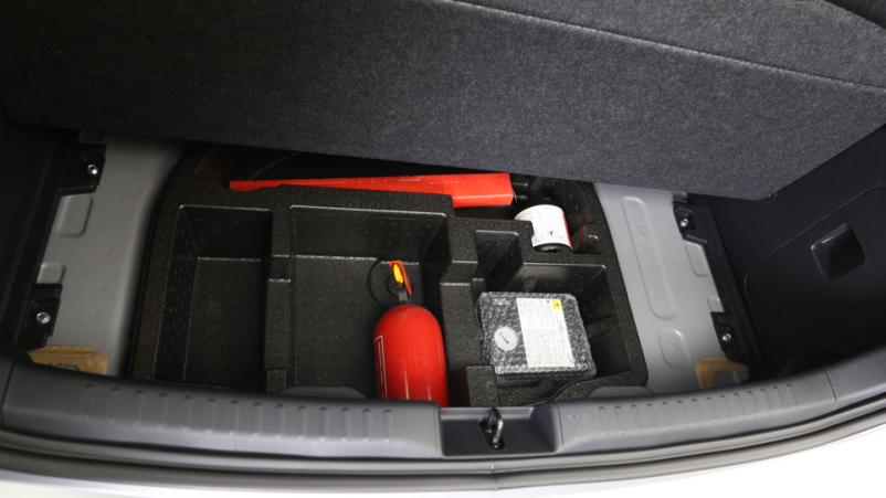 Vente en ligne Toyota Yaris 5P 1.5 Hybrid 116ch Automatique/ Design au prix de 26 190 €