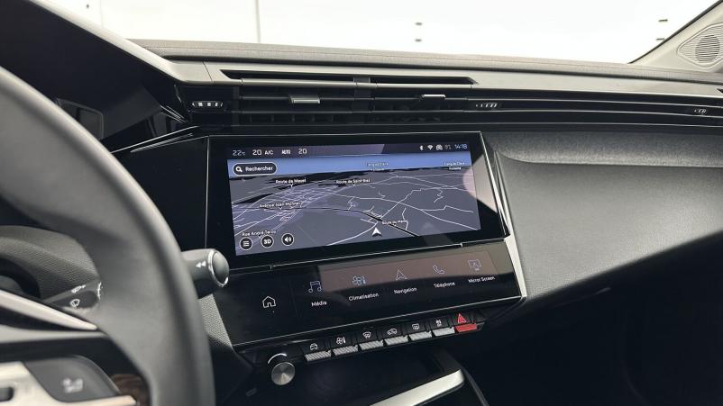 Vente en ligne Peugeot 308 308 1.2 PureTech 130ch Allure au prix de 22 400 €