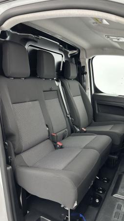 Vente en ligne Peugeot Expert Expert III M 2.0 BlueHDi 145ch EAT8 au prix de 31 380 €