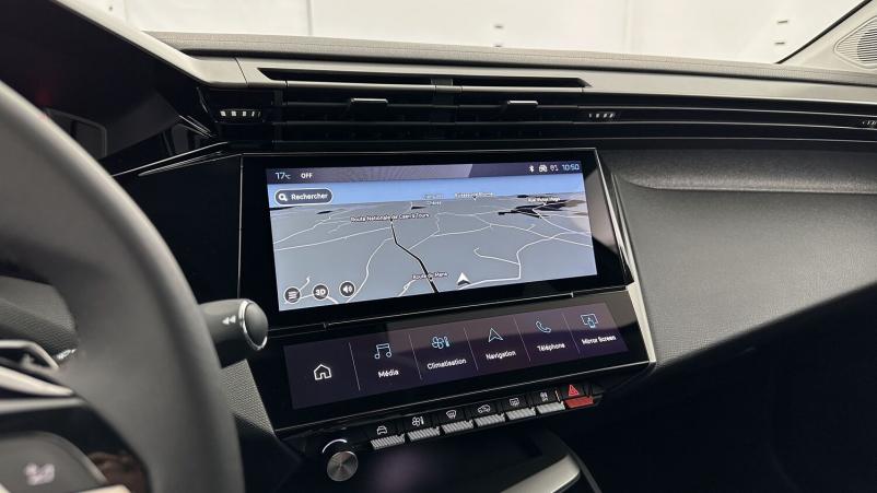 Vente en ligne Peugeot 308 308 III 1.5 BlueHDi 130ch Allure EAT8 au prix de 28 010 €