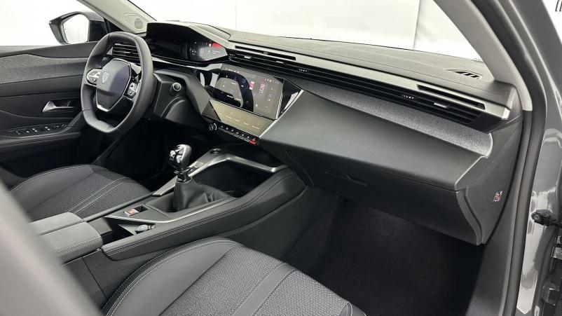 Vente en ligne Peugeot 308 308 1.2 PureTech 130ch Allure au prix de 22 400 €