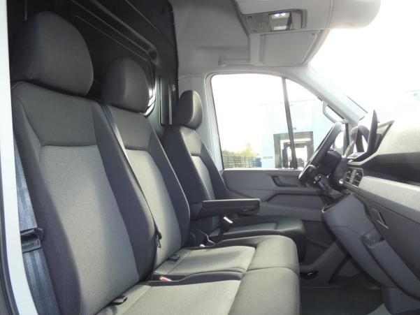 Vente en ligne Volkswagen Crafter 35 L4H3 2.0 TDI 140 CH BUSINESS au prix de 43 030 €