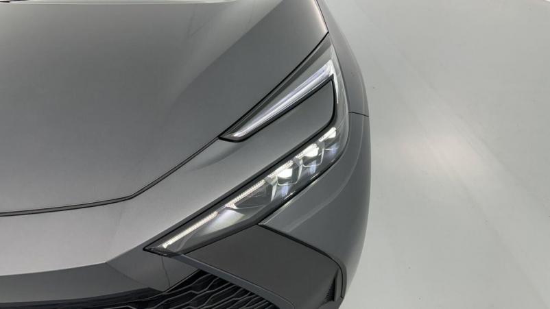 Vente en ligne Toyota C-HR C-hr II 1.8 Hybrid 140ch Design au prix de 32 530 €