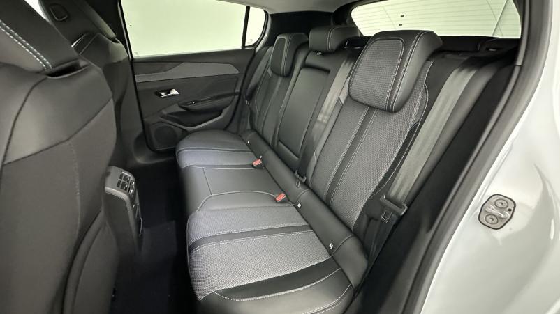 Vente en ligne Peugeot 308 308 III 1.5 BlueHDi 130ch Allure EAT8 au prix de 28 010 €