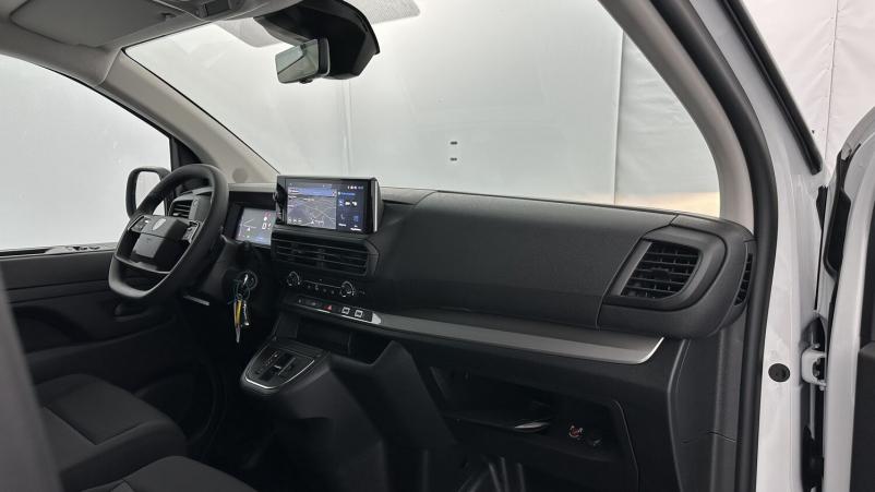 Vente en ligne Peugeot Expert Expert III M 2.0 BlueHDi 145ch EAT8 au prix de 31 380 €