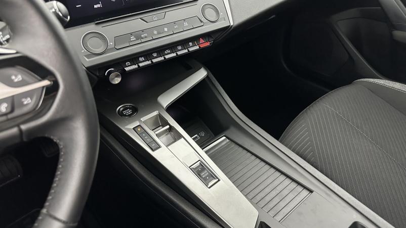 Vente en ligne Peugeot 308 308 1.2 Puretech 130ch Active Pack EAT8 au prix de 22 010 €