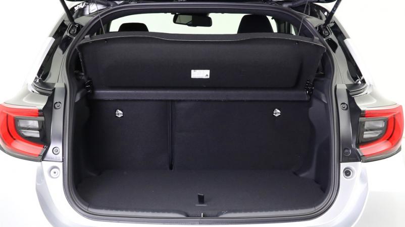Vente en ligne Toyota Yaris 5P 1.5 Hybrid 116ch Automatique/ Design au prix de 26 190 €