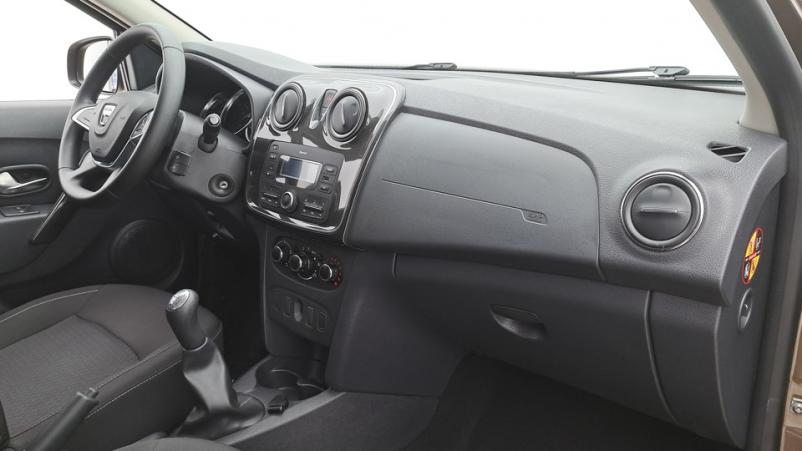 Vente en ligne Dacia Sandero 3  1.0 Sce 75ch Manuelle/5 Laureate au prix de 10 460 €
