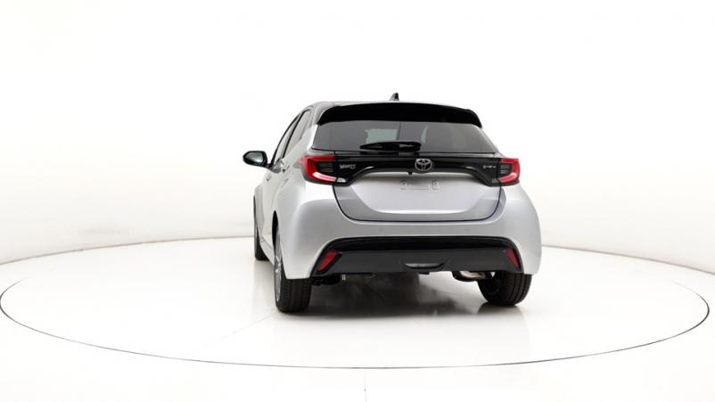 Vente en ligne Toyota Yaris 5P 1.5 Hybrid 116ch Automatique/ Design au prix de 26 190 €