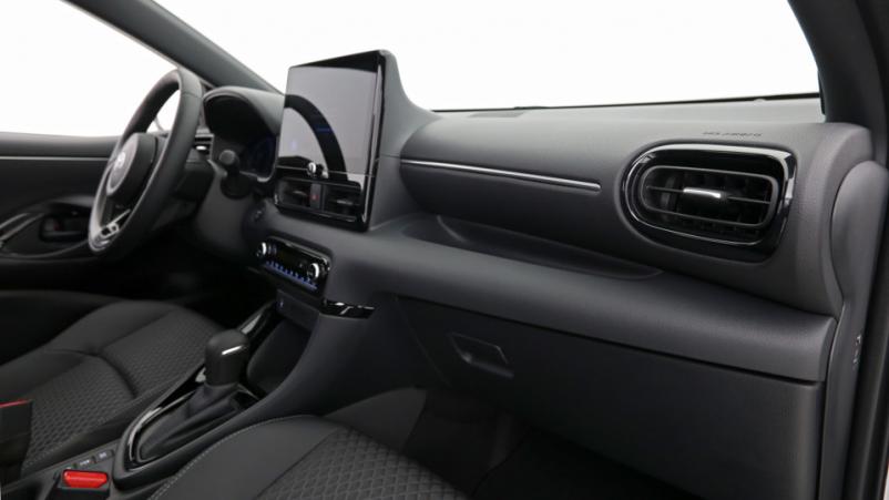 Vente en ligne Toyota Yaris 5P 1.5 Hybrid 116ch Automatique/ Design au prix de 26 190 €