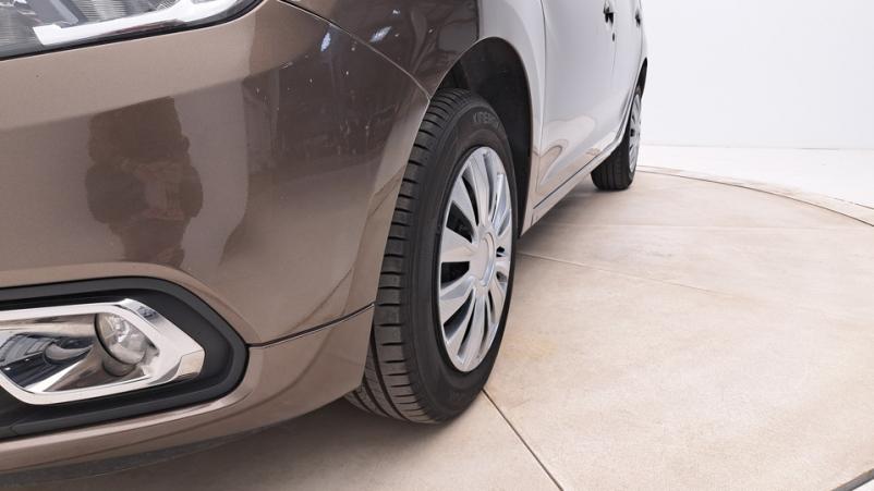 Vente en ligne Dacia Sandero 3  1.0 Sce 75ch Manuelle/5 Laureate au prix de 10 460 €