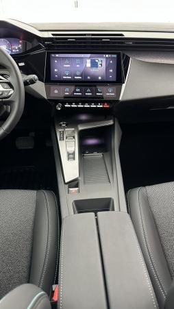 Vente en ligne Peugeot 308 308 III 1.5 BlueHDi 130ch Allure EAT8 au prix de 28 010 €