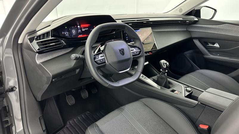 Vente en ligne Peugeot 308 308 1.2 PureTech 130ch Allure au prix de 22 400 €