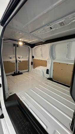Vente en ligne Peugeot Expert Expert III M 2.0 BlueHDi 145ch EAT8 au prix de 31 380 €