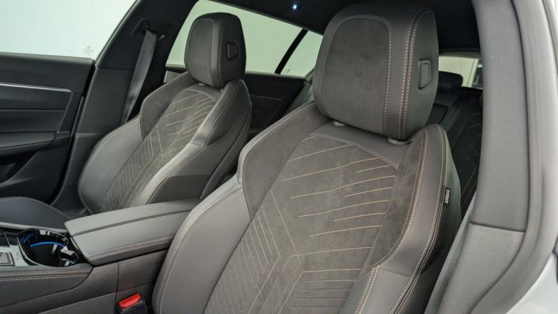 Vente en ligne Peugeot 508 SW PureTech 130 ch S S EAT8 GT Pack au prix de 26 030 €