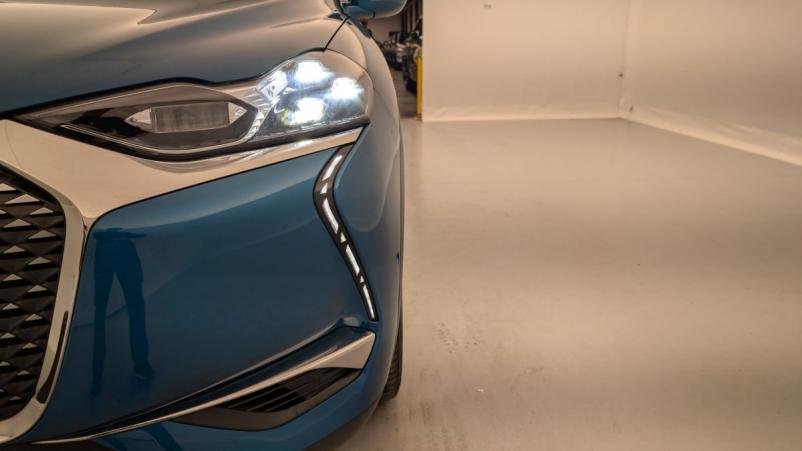 Vente en ligne Ds Ds3 Crossback PURETECH 130 EAT8 RIVOLI au prix de 20 880 €