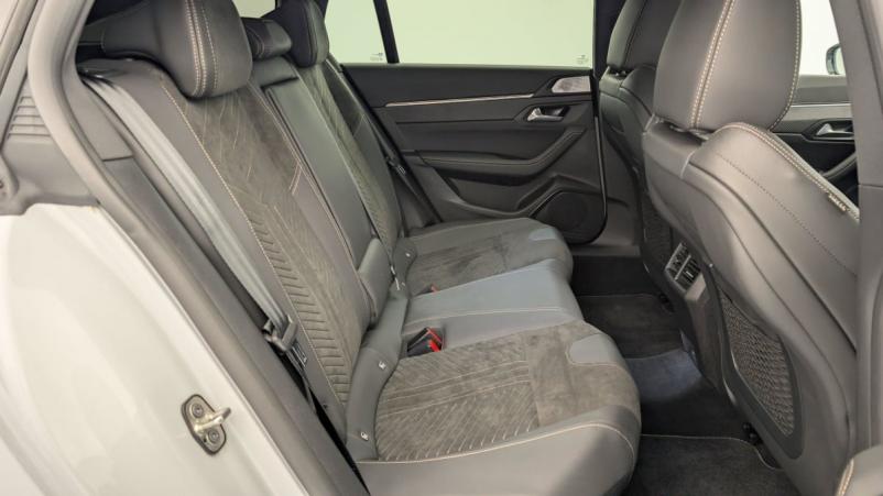 Vente en ligne Peugeot 508 SW PureTech 130 ch S S EAT8 GT Pack au prix de 26 030 €