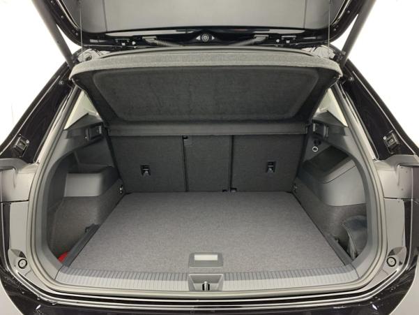 Vente en ligne Volkswagen Tiguan 1.5 eTSI 150CV DSG7 LIFE PLUS au prix de 40 660 €