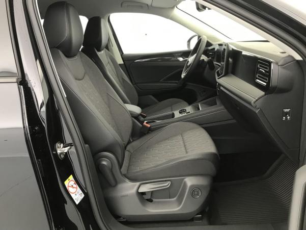 Vente en ligne Volkswagen Tiguan 1.5 eTSI 150CV DSG7 LIFE PLUS au prix de 39 630 €