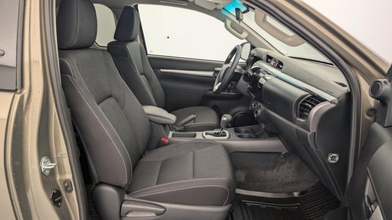 Vente en ligne Toyota Hilux HILUX X-TRA CAB 4WD 2.8L 204 D-4D BVA LEGENDE au prix de 49 820 €