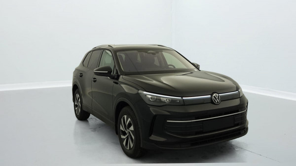 Vente en ligne Volkswagen Tiguan 1.5 eTSI 150CV DSG7 LIFE PLUS de 2025 au prix de 39 630€