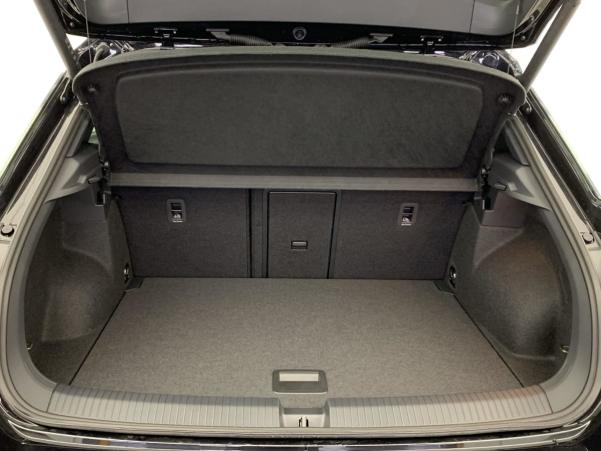 Vente en ligne Volkswagen T-Roc 1.5 TSI EVO2 150 Start Stop DSG7 R-Line au prix de 35 100 €
