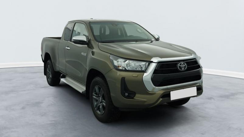 Vente en ligne Toyota Hilux HILUX X-TRA CAB 4WD 2.8L 204 D-4D BVA LEGENDE au prix de 49 820 €