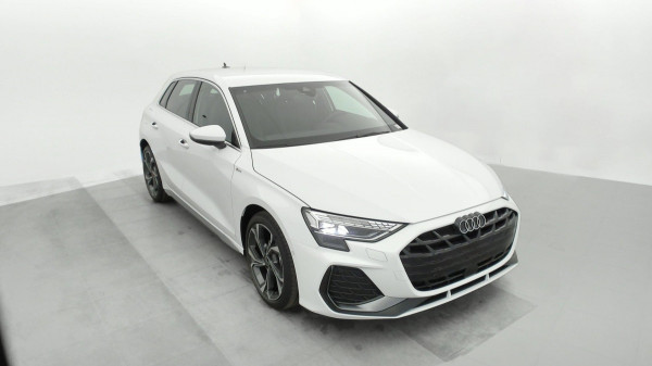 Vente en ligne Audi A3 35 TDI 150 S TRONIC 7 S LINE de 2025 au prix de 38 600€