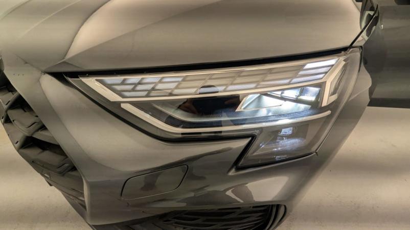 Vente en ligne Audi A3 45 TFSI E HYBRIDE RECHARGEABLE 272 S TRONIC 6 S LINE au prix de 45 810 €