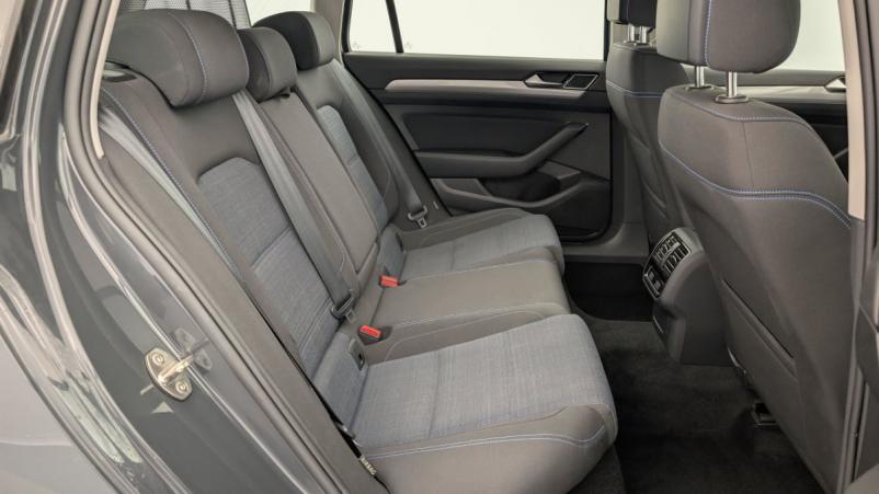 Vente en ligne Volkswagen Passat SW 1.4 TSI Hybride Rechargeable DSG6 GTE au prix de 26 440 €