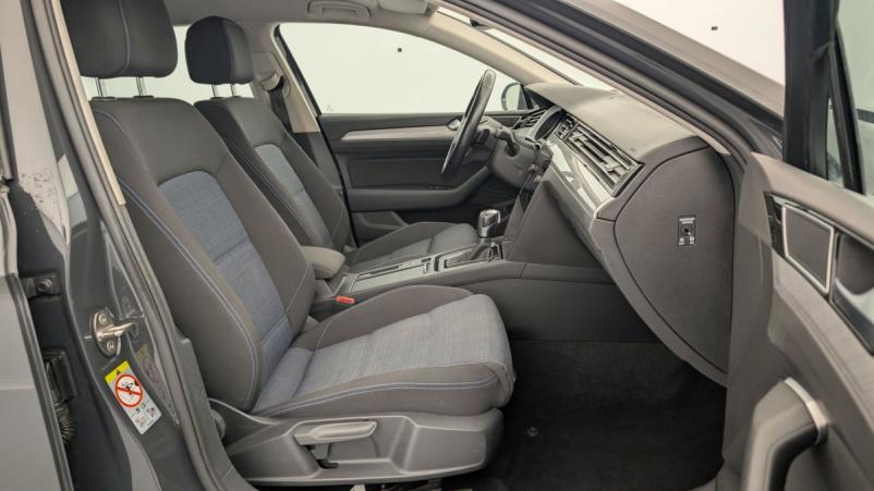 Vente en ligne Volkswagen Passat SW 1.4 TSI Hybride Rechargeable DSG6 GTE au prix de 26 440 €