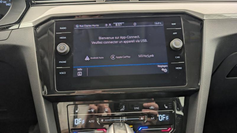 Vente en ligne Volkswagen Passat SW 1.4 TSI Hybride Rechargeable DSG6 GTE au prix de 26 440 €
