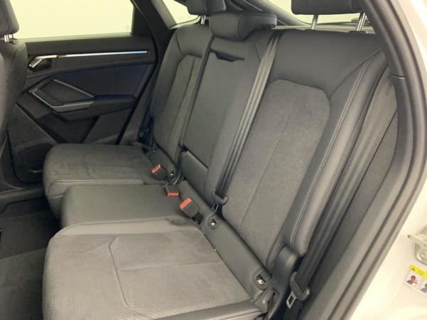 Vente en ligne Audi Q3 Sportback 35 TDI 150 ch S tronic 7 S line plus au prix de 49 930 €
