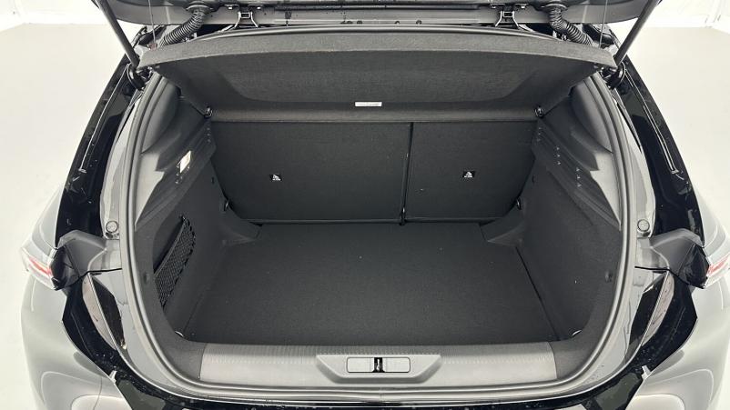 Vente en ligne Peugeot 308 308 1.2 Hybrid 145ch Allure e-DCS6 au prix de 29 000 €