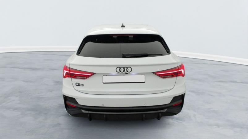 Vente en ligne Audi Q3 Sportback 35 TDI 150 ch S tronic 7 S line plus au prix de 49 930 €
