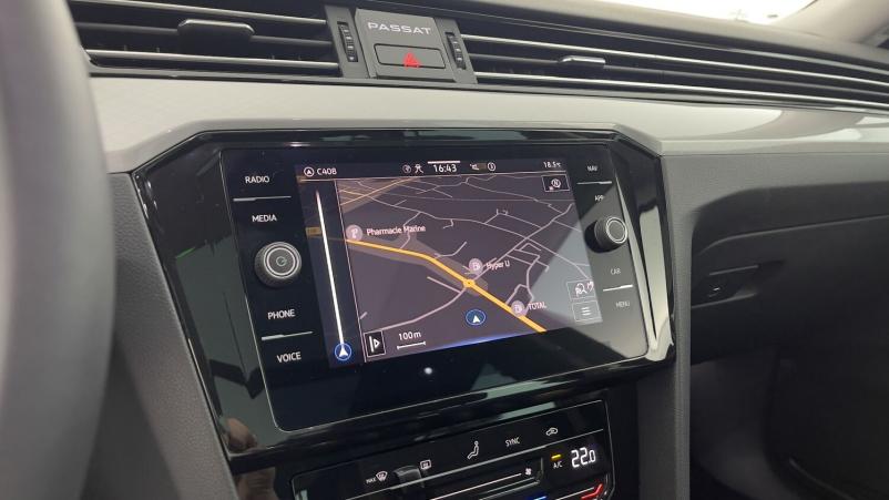 Vente en ligne Volkswagen Passat SW Passat sw VIII 1.5 TSI ACT 150ch Life Plus DSG7 au prix de 33 000 €
