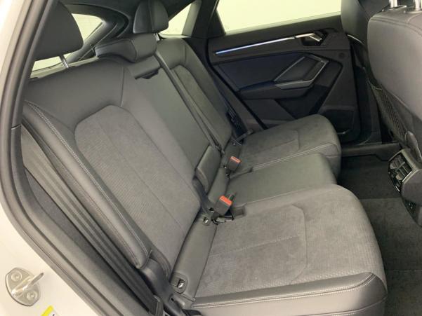 Vente en ligne Audi Q3 Sportback 35 TDI 150 ch S tronic 7 S line plus au prix de 49 930 €
