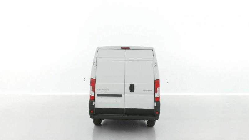 Vente en ligne Citroën Jumper Fourgon Jumper L2H2 35 2.2 BlueHDi 140ch BVA8 au prix de 34 500 €